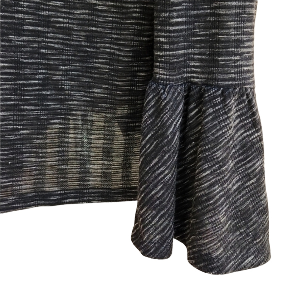 Heathered Black Lace Top 2X Bell Sleeve Knit Tunic Plus Size Feminine Flowy - Picture 7 of 16